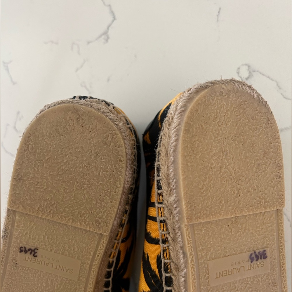Saint Laurent Black/Yellow Palm Trees At Sunset Print Canvas Slip-On Espadrilles - Picture 6 of 7